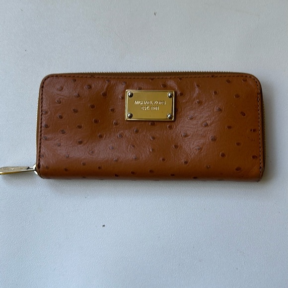 Michael Kors Light Brown Jet Set Leather Wallet Continental 8 x 4" - Picture 2 of 7